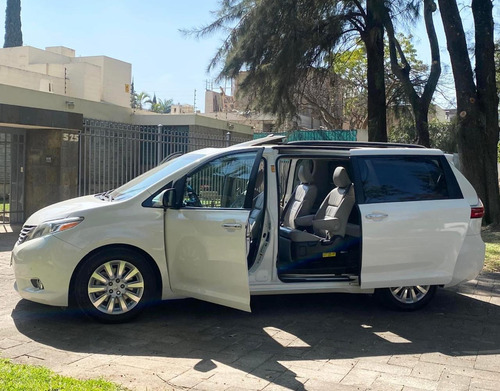 Toyota Sienna 3.5 Limited At