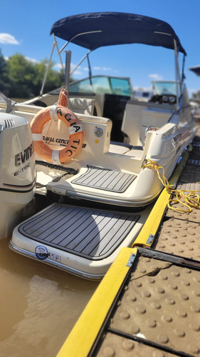 Naval Center 210 Cuddy. Evinrude E-tec 150 Hp
