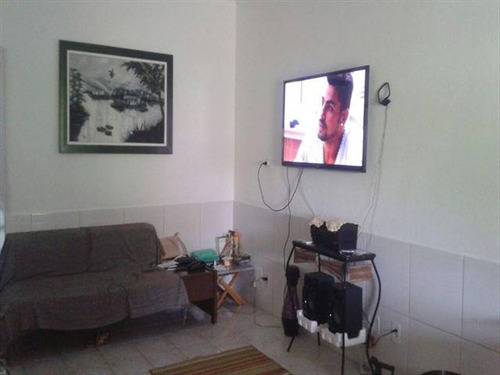Imagem 9 de 30 de Casa Muito Grande Com Quintal Enorme Comodos Grandes Muito Boa Com Muito Espaço Proximo A Tudo Venha Conferir - Hm2001