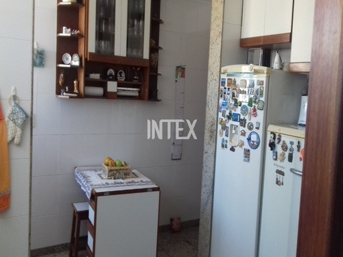 Imagem 12 de 30 de Excelente Apto No Ingá Com Varandão, Três Quartos, Uma Suite, Três Vagas - Ap00475 - 34358440
