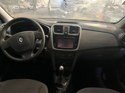 Renault Logan 2 1.6 Expression Año 2018
