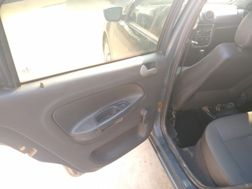 Volkswagen Gol 2009 1.0 Vht Total Flex 5p
