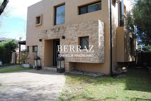 Casa Venta Santa Maria De Los Olivos - Pilar