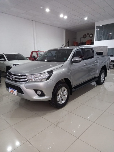 Toyota Hilux 2.8 Cd Srv 177cv 4x2 At