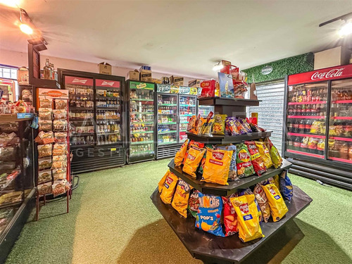 Venta Local Comercial Av. Cataluña, Concepción