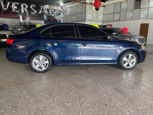 Imagen 8 de 15 de Volkswagen Jetta 2014 2.5 Style Mt