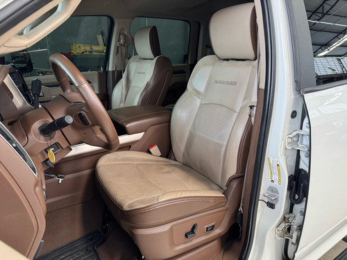 RAM Ram 2500 6.7 Laramie Cab. Dupla 4x4 Aut. 4p
