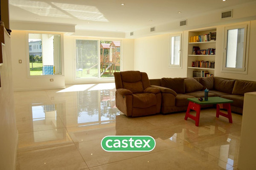 Imagen 4 de 30 de Casa De 4 Dormitorios En Venta En Terralagos