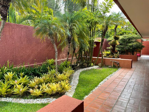 Imagen 3 de 14 de Espectacular Casa En Venta En El Alto Hatillo !!