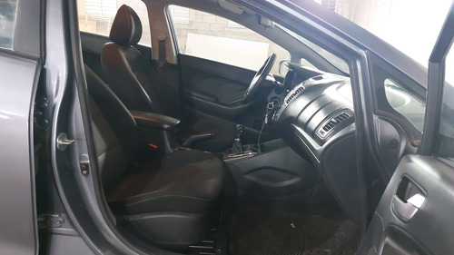 Kia Forte 2.0 L