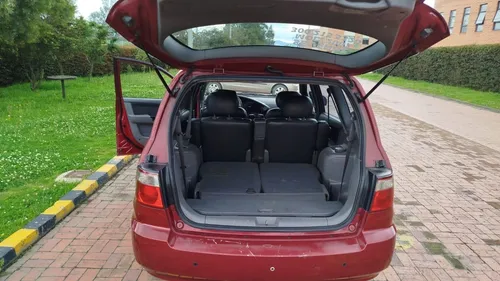 Kia Carens 2.0 Lx