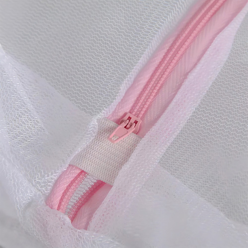 Kit 3 Saquinhos Protetores Para Lavagem De Roupas Delicadas Cor Branco