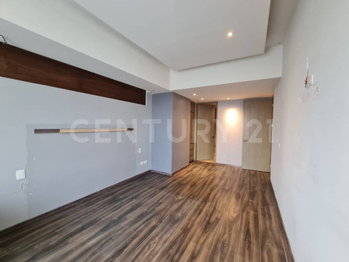 Venta De Departamento En Torre Arts De 1 Recámara