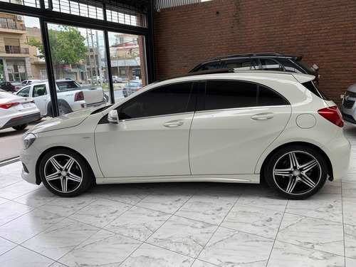 Imagen 4 de 25 de Mercedes-benz Clase A 2014 2.0 A 250 At Sport B.efficiency
