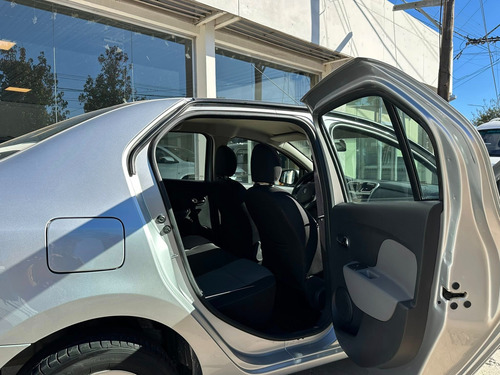 Renault Logan 1.6 Privilege 105cv