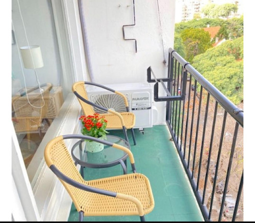 Dueño Alquila Apto 1 Dorm Y 1/2. Muy Cerca Del Mar. Al Frente. Luminoso. Excelente Estado. No Inmobiliarias.