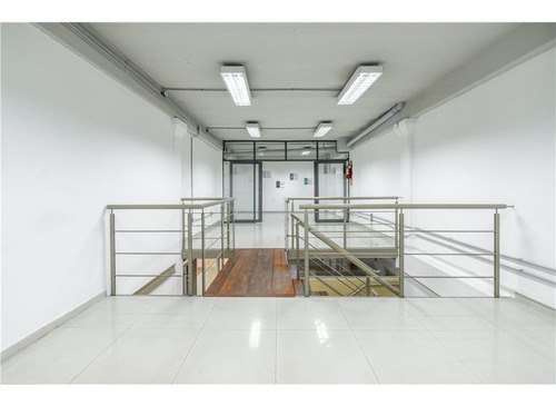 Venta Oficina En Barracas 220 M2+coch