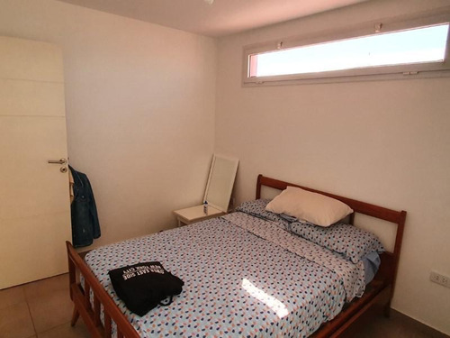 Imagen 9 de 12 de Piaggio Y Maipu, Departamento De Un Dormitorio, Con Patio - En Pleno Centro !