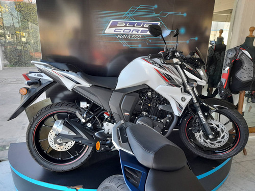 Yamaha Fzs D 18 Cuotas Sin Interes ,seguro Gratis