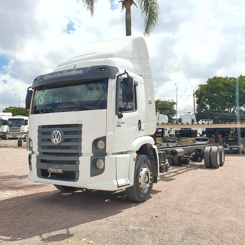 Imagem 1 de 15 de Caminhão Vw 24.280 Truck 6x2 No Chassi 2018 Vw 24280