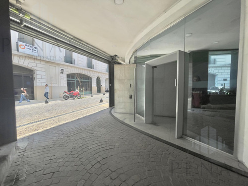 Edificio Comercial En Alquiler En Micrcentro / San Telmo - 2400 M2 -impecable