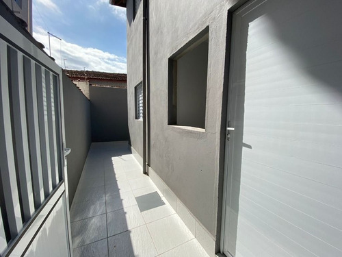 Imagem 2 de 9 de Casa De Condomínio Com Quintal Privativo R$260.000,00 - Ca0167