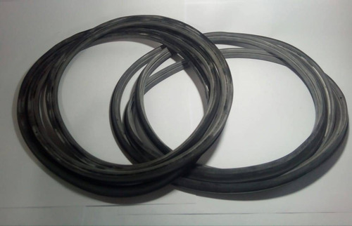 Imagem 3 de 4 de Borracha Porta Troller 2004 A 2014 Kit 2 Peças