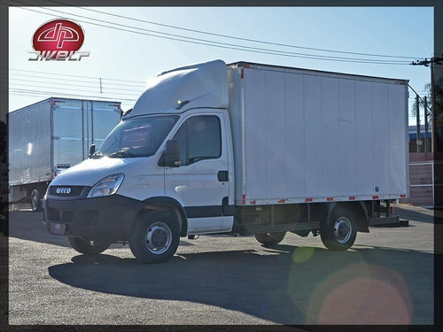 Imagem 3 de 14 de Iveco Daily 35s14 Caminhonete Com Baú