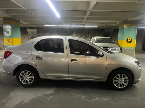 Renault Logan 1.6 Expression / Life + 16v automatico