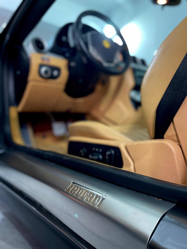 Imagen 8 de 13 de Ferrari 612 2005 5.7 Scaglietti F1