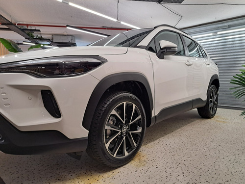 Toyota Corolla Cross XEI HV eCVT 1.8