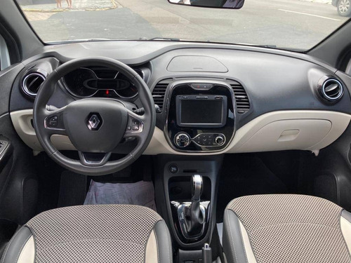 Imagem 9 de 11 de Renault Captur 2.0 16v Hi-flex Intense Automático