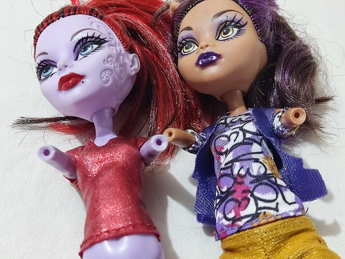Monster High Mattel, Lote De 2 Muñecas Clawdeen Y Operetta. (Usado)