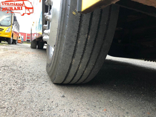 Imagem 13 de 13 de Svelto Volks 17-230 2013 52 Lug 1 Porta 189 Mil Km Ub-re 675