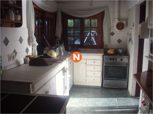 Casa En Venta Y Alquiler, Pinares, Punta Del Este, 4 Dormitorios.- Ref: 205786