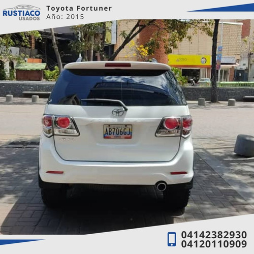 Imagen 5 de 10 de Toyota Fortuner Nacional
