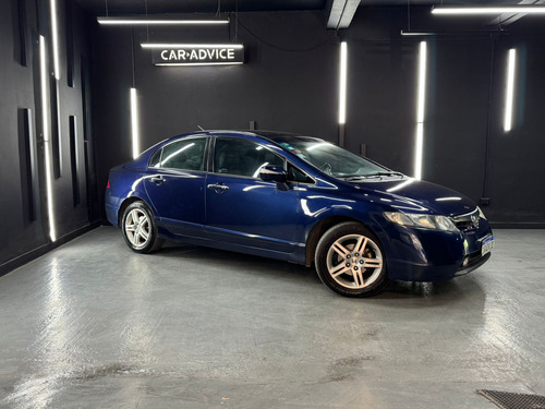 Honda Civic 1.8 EXS AT L06