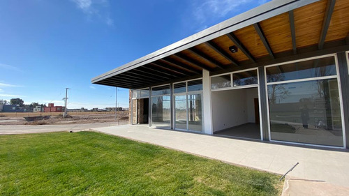 Venta | Terreno En Barrio Privado Lar De Terrada