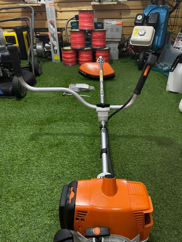 Imagen 6 de 6 de Desmalezadora Stihl Fs120 Original 2 Tiempo Cuchilla Trimer