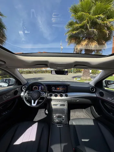 Mercedes-Benz E200 Exclusive