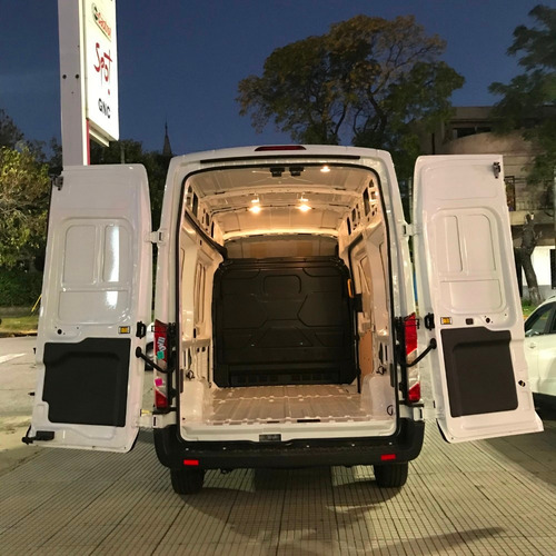 Ford Transit Furgon Medio Te Con A/c 2.2 Tdci Stock Físico
