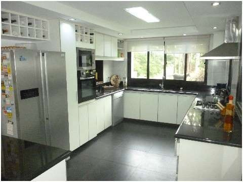 Imagen 14 de 17 de Casa En Venta De 4 Dormitorios En Playa Mansa (ref: Lij-608)