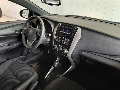 Toyota Yaris 1.3 16V FLEX XL MULTIDRIVE