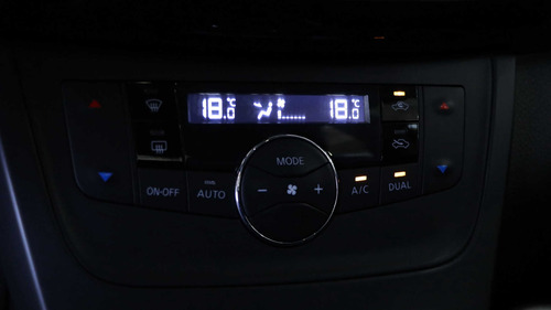 Imagen 10 de 15 de Nissan Sentra 2.0 Advance - 296738 - C