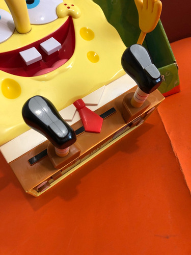 Galletera De Bob Esponja Con Detalle (Usado)