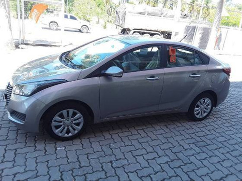 Imagem 8 de 9 de Hyundai Hb20s 1.6 Comfort Plus 16v Flex 4p Automático