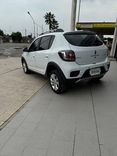 Renault Sandero Stepway 1.6 Privilege 105cv