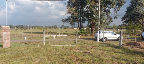 Terreno En Barrio La Escondida Banco Provincia F Alvarez