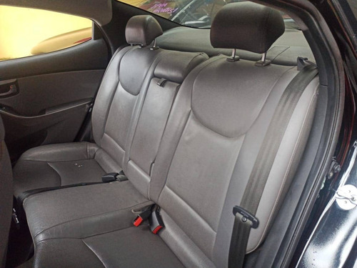 Imagem 14 de 15 de Hyundai Elantra 1.8 Gls 16v Gasolina 4p Automático