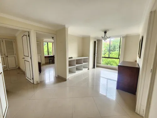 Apartamento En Venta En El Poblado. Cod V12034